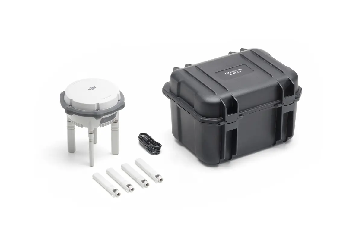 DJI D-RTK 3 stație GNSS pentru corecții RTK în topografie
